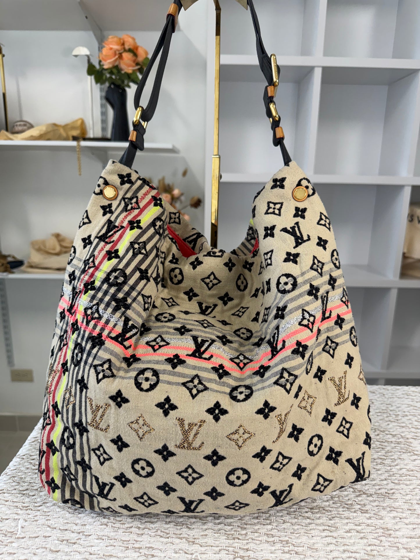 Adult Long Sleeve Button-Down Top – Zahra